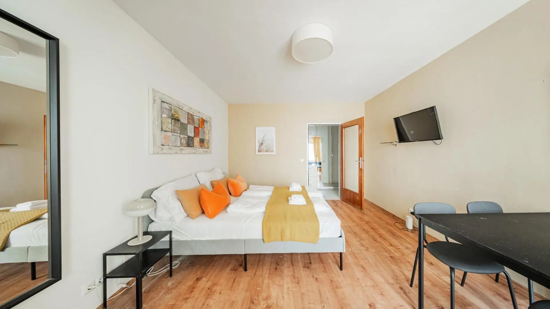 Studio Next To Karlsplatz/Karlskirche Lägenhet Wien